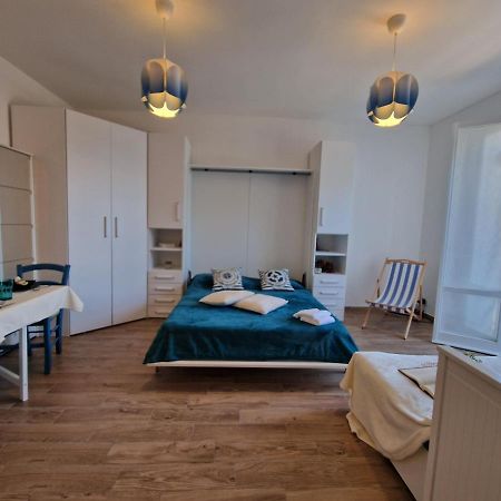 650 Metri Dal Mare - Wifi - Terrazzo - Piscina - A/C Apartment Pietra Ligure Luaran gambar